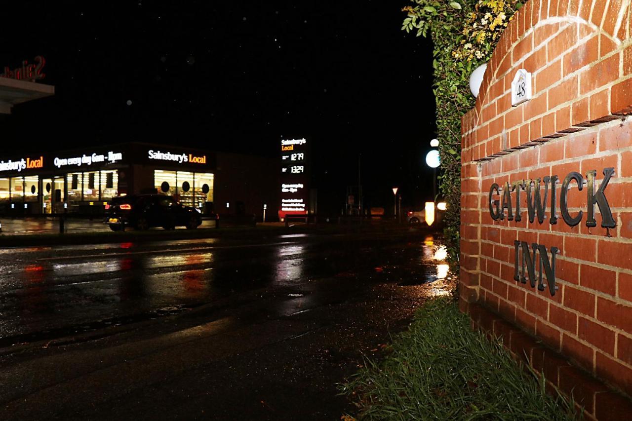 Gatwick Inn ฮอร์เลย์ ภายนอก รูปภาพ