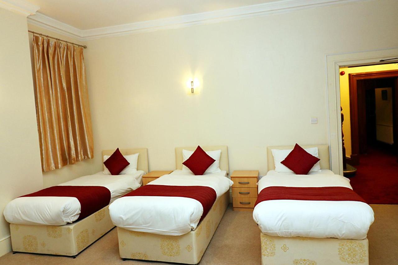 Gatwick Inn ฮอร์เลย์ ภายนอก รูปภาพ