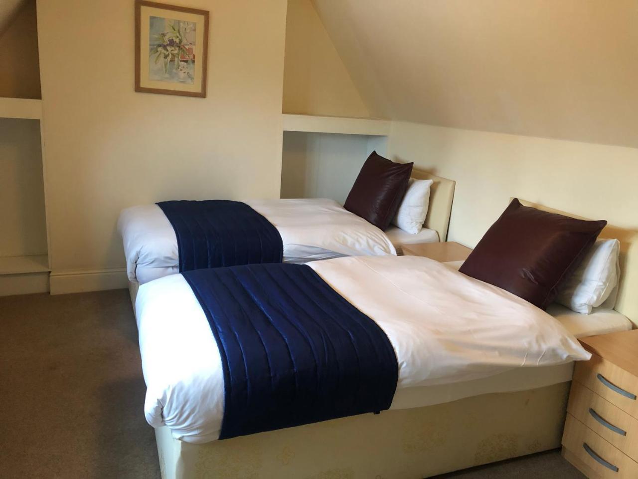 Gatwick Inn ฮอร์เลย์ ภายนอก รูปภาพ
